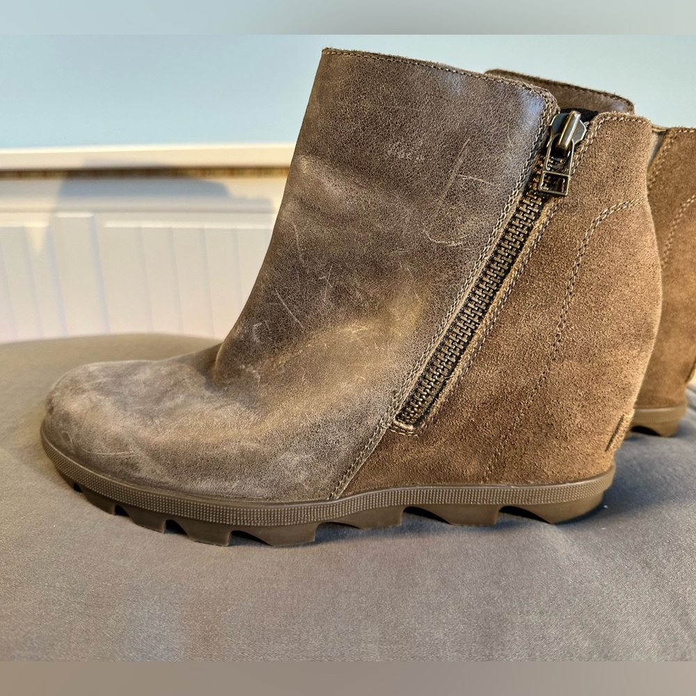 Sorel Joan of Arctic wedge bootie distressed leather